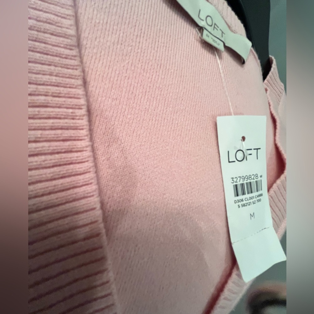 NWT LOFT Soft Pink Button-Up Medium Knit Cardigan with front Pockets Size M - Picture 5 of 7